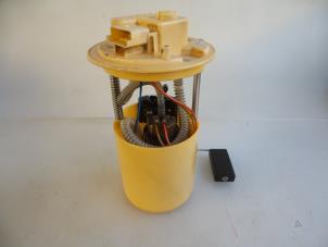 Gebruikte Brandstofpomp Elektrisch Opel Corsa D 1.3 CDTi 16V Ecotec Prijs € 30,00 Margeregeling aangeboden door Autobedrijf Broekhuis B.V.