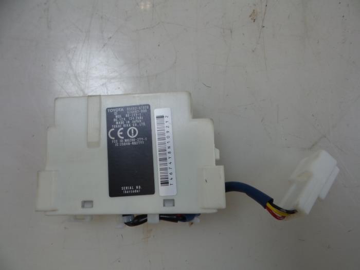 Central door locking module Toyota Prius