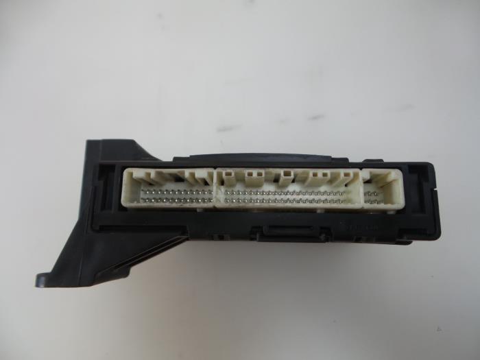 Module Koeling van een Toyota Yaris II (P9) 1.3 16V VVT-i 2007