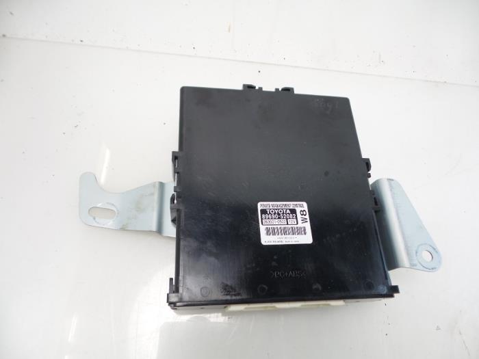 Gebruikte Computer Body Control Toyota Verso S 1.33 16V Dual VVT-I Prijs € 50,00 Margeregeling aangeboden door Autobedrijf Broekhuis B.V.