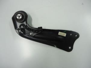 Gebruikte Draagarm links-achter Skoda Octavia (1Z3) 1.6 TDI Greenline Prijs € 20,00 Margeregeling aangeboden door Autobedrijf Broekhuis B.V.