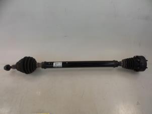 Gebruikte Aandrijfas rechts-voor Volkswagen Golf V Variant (1K5) 1.9 TDI Prijs € 25,00 Margeregeling aangeboden door Autobedrijf Broekhuis B.V.