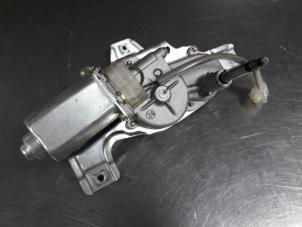 Gebruikte Motor Ruitenwisser achter Suzuki Alto (RF410) 1.1 16V Prijs € 20,00 Margeregeling aangeboden door Autobedrijf Broekhuis B.V.