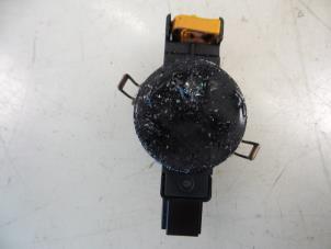 Gebruikte Regensensor Tesla Model S 85D Performance Prijs € 60,00 Margeregeling aangeboden door Autobedrijf Broekhuis B.V.