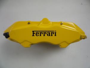 Gebruikte Remklauw (Tang) rechts-achter Ferrari F430 F1 Spider Prijs op aanvraag aangeboden door Autobedrijf Broekhuis B.V.