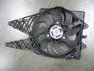 Gebruikte Koelvin Motor Fiat Grande Punto (199) 1.3 JTD Multijet 16V VGT Prijs € 30,00 Margeregeling aangeboden door Autobedrijf Broekhuis B.V.