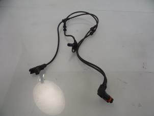 Gebruikte ABS Sensor Mercedes E (W212) E-200 CDI 16V BlueEfficiency,BlueTEC Prijs € 25,00 Margeregeling aangeboden door Autobedrijf Broekhuis B.V.