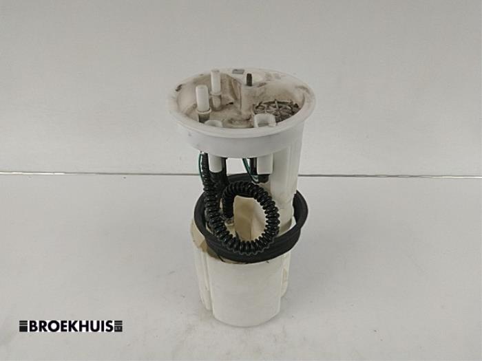 Gebruikte Tank element Pomp Fiat Marea Weekend (185BX/CX) 1.6 SX,ELX 16V Prijs € 15,00 Margeregeling aangeboden door Autobedrijf Broekhuis B.V.