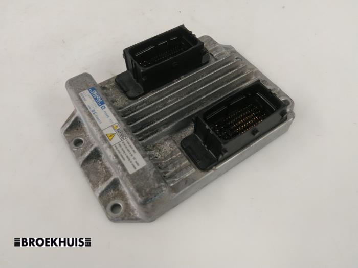 Gebruikte Computer Inspuit Opel Meriva (A) 1.7 CDTI 16V Prijs € 45,00 Margeregeling aangeboden door Autobedrijf Broekhuis B.V.