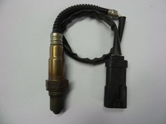 Gebruikte Lambda Sonde Renault Scénic II (JM) 1.6 16V Prijs € 10,00 Margeregeling aangeboden door Autobedrijf Broekhuis B.V.