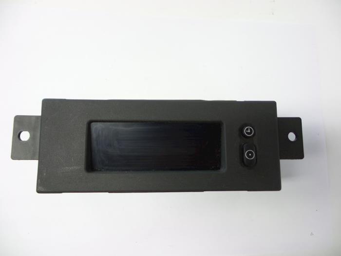 Gebruikte Display Interieur Opel Combo (Corsa C) 1.7 DI 16V Prijs € 15,00 Margeregeling aangeboden door Autobedrijf Broekhuis B.V.
