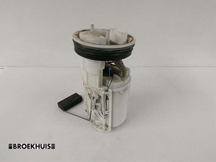 Gebruikte Tank element Pomp Seat Cordoba Vario Facelift (6K5) 1.6 Prijs € 20,00 Margeregeling aangeboden door Autobedrijf Broekhuis B.V.