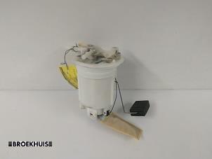 Gebruikte Tank element Pomp Suzuki Alto (RF410) 1.1 16V Prijs € 25,00 Margeregeling aangeboden door Autobedrijf Broekhuis B.V.