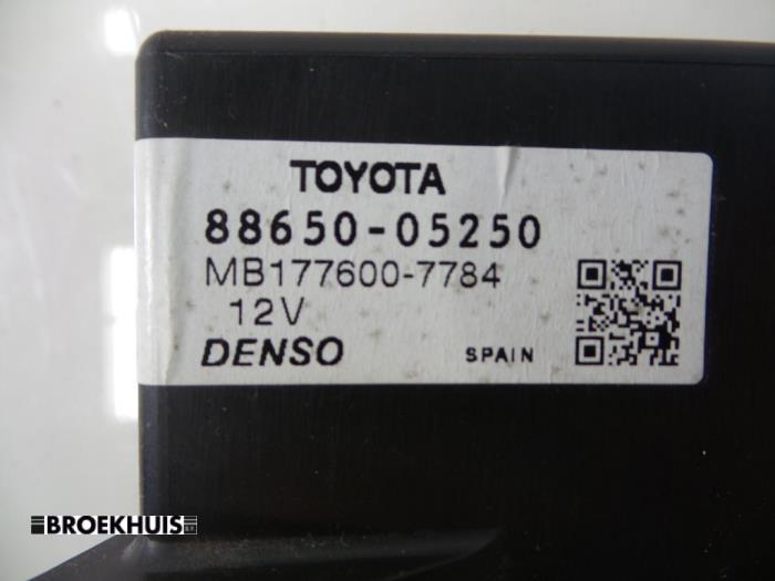Computer Koeling van een Toyota Avensis Wagon (T27) 2.0 16V D-4D-F 2010
