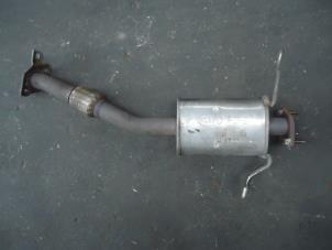 Gebruikte Uitlaat Middendemper Kia Rio (DC22/24) 1.5 16V Prijs € 30,00 Margeregeling aangeboden door Autobedrijf Broekhuis B.V.