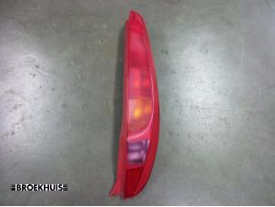 Gebruikte Achterlicht rechts Fiat Punto II (188) 1.9 DS 60 5-Drs. Prijs € 15,00 Margeregeling aangeboden door Autobedrijf Broekhuis B.V.