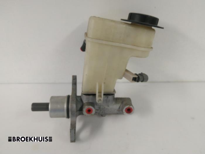 Gebruikte Hoofdremcilinder Opel Vectra C 1.9 CDTI 120 Prijs € 15,00 Margeregeling aangeboden door Autobedrijf Broekhuis B.V.