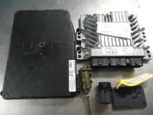 Gebruikte Inspuitcomputer Renault Scénic II (JM) 1.5 dCi 105 Prijs € 60,00 Margeregeling aangeboden door Autobedrijf Broekhuis B.V.