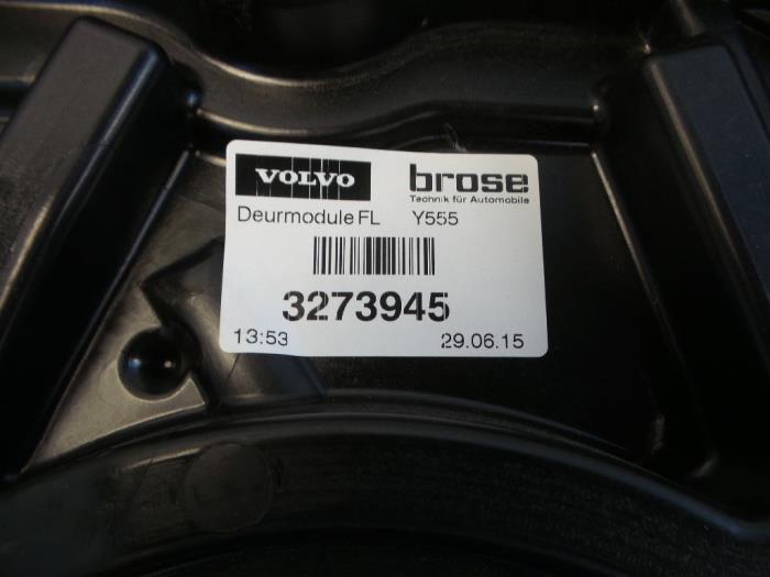 Ruitmechaniek 4Deurs links-voor van een Volvo V40 (MV) 2.0 D2 16V 2015
