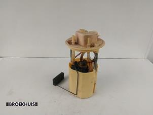 Gebruikte Tank element Pomp Fiat Grande Punto (199) 1.3 JTD Multijet 16V VGT Prijs € 22,50 Margeregeling aangeboden door Autobedrijf Broekhuis B.V.