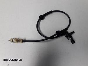 Gebruikte ABS Sensor Renault Clio II (BB/CB) 1.2 16V Prijs € 10,00 Margeregeling aangeboden door Autobedrijf Broekhuis B.V.