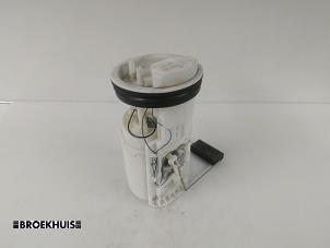 Gebruikte Brandstofpomp Elektrisch Skoda Fabia (6Y5) 1.4i 16V Prijs € 25,00 Margeregeling aangeboden door Autobedrijf Broekhuis B.V.