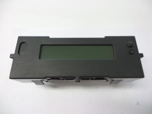 Gebruikte Display Interieur Renault Megane II Grandtour (KM) 1.5 dCi 85 Prijs € 15,00 Margeregeling aangeboden door Autobedrijf Broekhuis B.V.