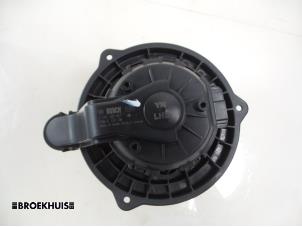 Gebruikte Kachel Ventilatiemotor Kia Venga 1.4 CVVT 16V Prijs € 45,00 Margeregeling aangeboden door Autobedrijf Broekhuis B.V.