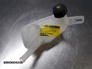 Gebruikte Expansievat Renault Megane II Grandtour (KM) 1.5 dCi 105 FAP Prijs € 15,00 Margeregeling aangeboden door Autobedrijf Broekhuis B.V.