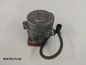 Gebruikte Videpomp (Diesel) Renault Grand Scénic II (JM) 1.9 dCi 120 Prijs € 25,00 Margeregeling aangeboden door Autobedrijf Broekhuis B.V.