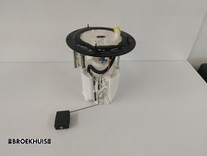 Gebruikte Tank element Pomp Mazda 5 (CR19) 1.8i 16V Prijs € 35,00 Margeregeling aangeboden door Autobedrijf Broekhuis B.V.
