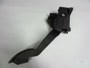 Gebruikte Gaspedaal Fiat Punto Evo (199) 1.3 JTD Multijet 85 16V Prijs € 30,00 Margeregeling aangeboden door Autobedrijf Broekhuis B.V.