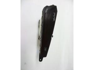 Gebruikte Display Interieur Mazda Xedos 9 2.0i V6 24V Prijs € 15,00 Margeregeling aangeboden door Autobedrijf Broekhuis B.V.