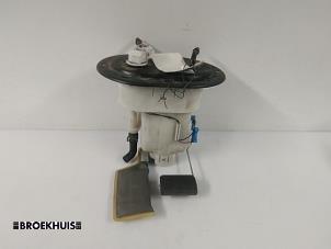 Gebruikte Tank element Pomp Kia Sportage (JE) 2.0 CVVT 16V 4x2 Prijs € 40,00 Margeregeling aangeboden door Autobedrijf Broekhuis B.V.