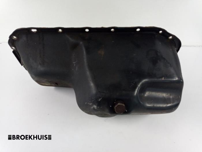 Gebruikte Carterpan Volkswagen Polo III (6N1) 1.0i 45 Prijs € 15,00 Margeregeling aangeboden door Autobedrijf Broekhuis B.V.