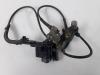 ABS Sensor van een Mazda 6 Sportbreak (GY19/89) 2.0i 16V 2003