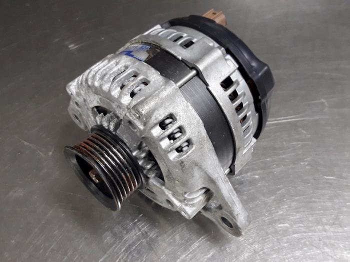 Gebruikte Dynamo Chrysler 300 M 3.5 V6 24V Prijs € 70,00 Margeregeling aangeboden door Autobedrijf Broekhuis B.V.