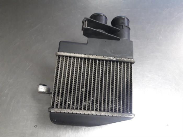 Intercooler van een Volvo V40 (VW) 1.9 TD 1999