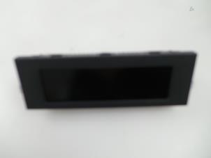 Gebruikte Display Interieur Citroen C3 (SC) 1.4 Prijs € 35,00 Margeregeling aangeboden door Autobedrijf Broekhuis B.V.