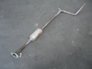 Gebruikte Uitlaat Middendemper Citroen C4 Berline (LC) 1.6 16V Prijs € 25,00 Margeregeling aangeboden door Autobedrijf Broekhuis B.V.