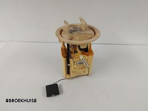 Gebruikte Tank element Pomp Peugeot 307 SW (3H) 2.0 HDi 90 Prijs € 25,00 Margeregeling aangeboden door Autobedrijf Broekhuis B.V.