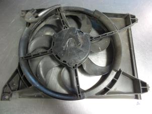 Gebruikte Koelvin Airco Hyundai Trajet 2.0 16V Prijs € 35,00 Margeregeling aangeboden door Autobedrijf Broekhuis B.V.