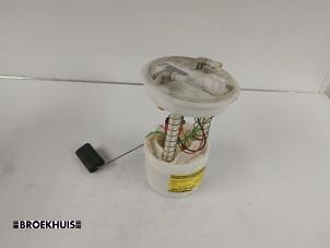 Gebruikte Tank element Pomp Ford Fiesta 5 (JD/JH) 1.3 Prijs € 35,00 Margeregeling aangeboden door Autobedrijf Broekhuis B.V.