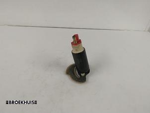 Gebruikte Tank element Pomp Ford Fiesta 5 (JD/JH) 1.4 16V Prijs € 20,00 Margeregeling aangeboden door Autobedrijf Broekhuis B.V.