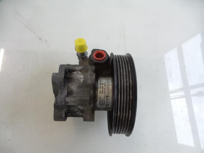 Gebruikte Pomp Servo Audi A6 Quattro (C6) 3.0 TDI V6 24V Prijs € 50,00 Margeregeling aangeboden door Autobedrijf Broekhuis B.V.