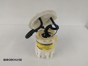 Gebruikte Tank element Pomp Opel Zafira (M75) 1.9 CDTI Prijs € 30,00 Margeregeling aangeboden door Autobedrijf Broekhuis B.V.