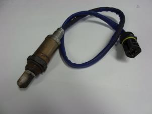 Gebruikte Lambda Sonde Mercedes E Combi (S210) 2.4 E-240 V6 18V Prijs € 10,00 Margeregeling aangeboden door Autobedrijf Broekhuis B.V.