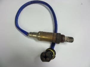 Gebruikte Lambda Sonde Mercedes E Combi (S210) 2.4 E-240 V6 18V Prijs € 10,00 Margeregeling aangeboden door Autobedrijf Broekhuis B.V.