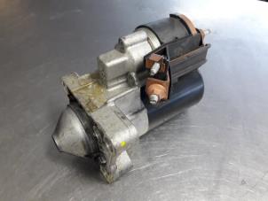 Gebruikte Startmotor Renault Grand Scénic II (JM) 2.0 16V Turbo Prijs € 40,00 Margeregeling aangeboden door Autobedrijf Broekhuis B.V.