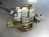Stuurbekrachtiging Pomp van een Daihatsu Charade (G200/203) 1.5 SG,SR 16V MPI Valera 1997